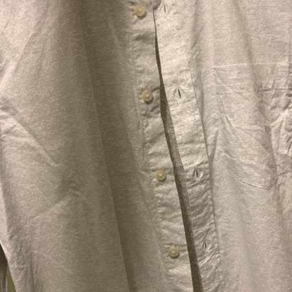 BUTTON DOWN SHIRT MEN SIZE MEDIUM - Picture 1 of 1